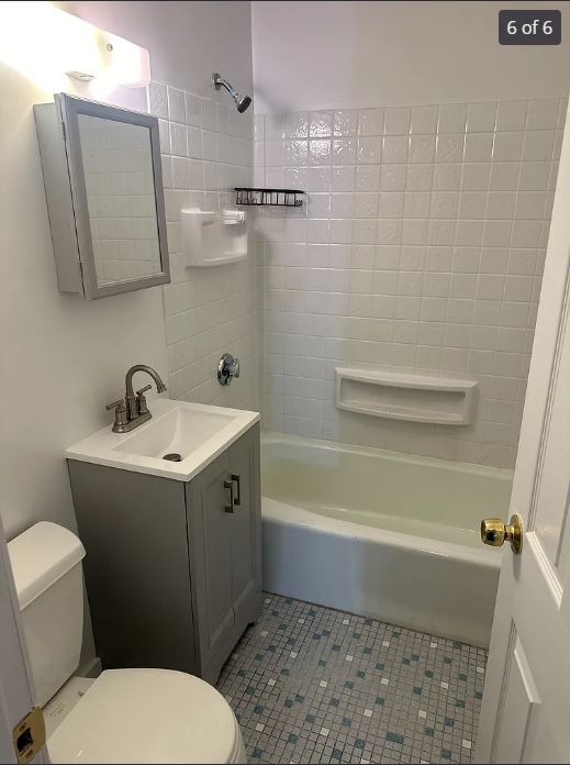 Foto del edificio - 136 School St