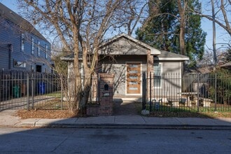 Building Photo - 72 Julius St