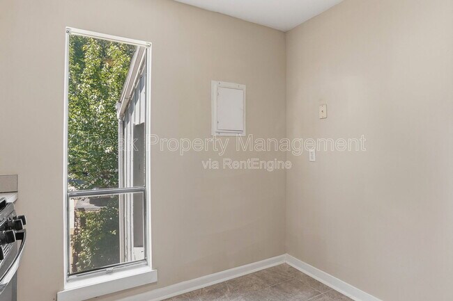 Foto del edificio - 10146 Iron Mill Rd