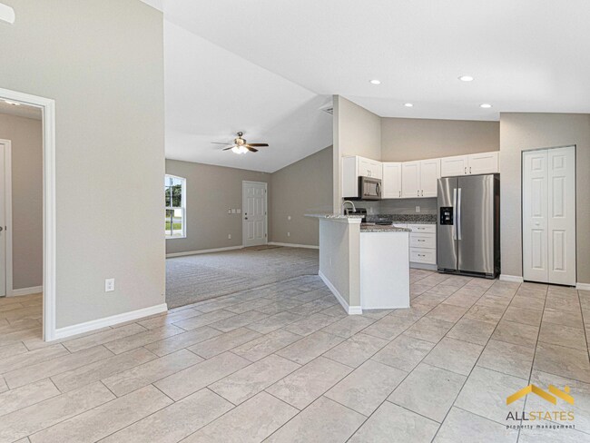 Foto del edificio - 16041 SW 23rd Court Rd