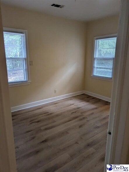 Building Photo - 1402 Cherokee Rd
