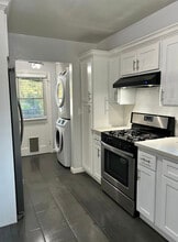Building Photo - 252 N Canyon Blvd