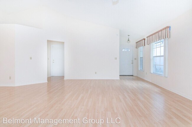 Foto del edificio - 3 br, 2 bath House - 418 MacGregor Rd,