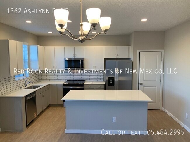 Foto del edificio - 1362 Ashlynn Pl