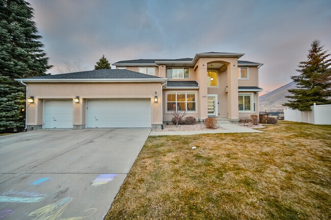 Building Photo - Single Family Home in Draper - FULLY FURNI...