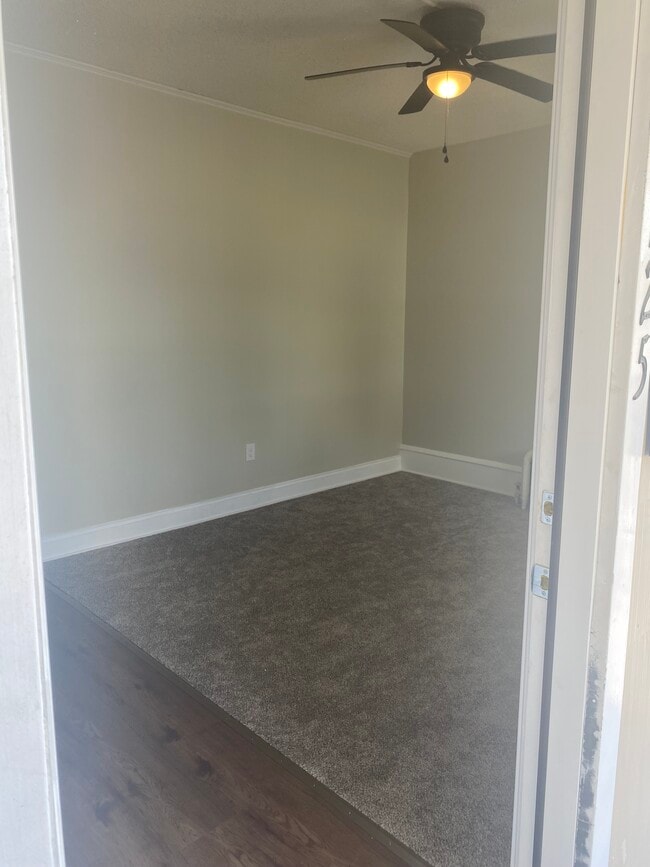 Living room - 125 S 9th St