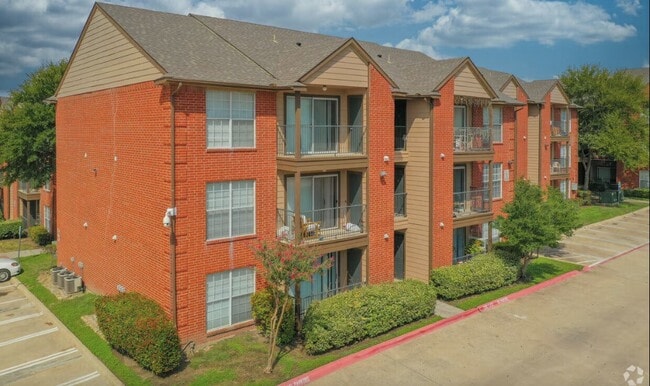 Building Photo - 3440 E Rosemeade Pkwy