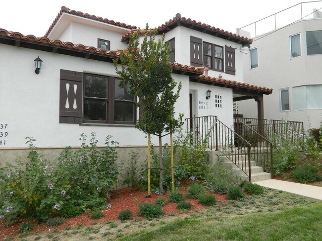 Foto del edificio - 3035-3041 Lawrence St