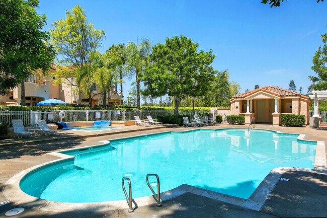 Building Photo - **TIERRASANTA TOWNHOME**BEAUTIFUL BELSERA ...