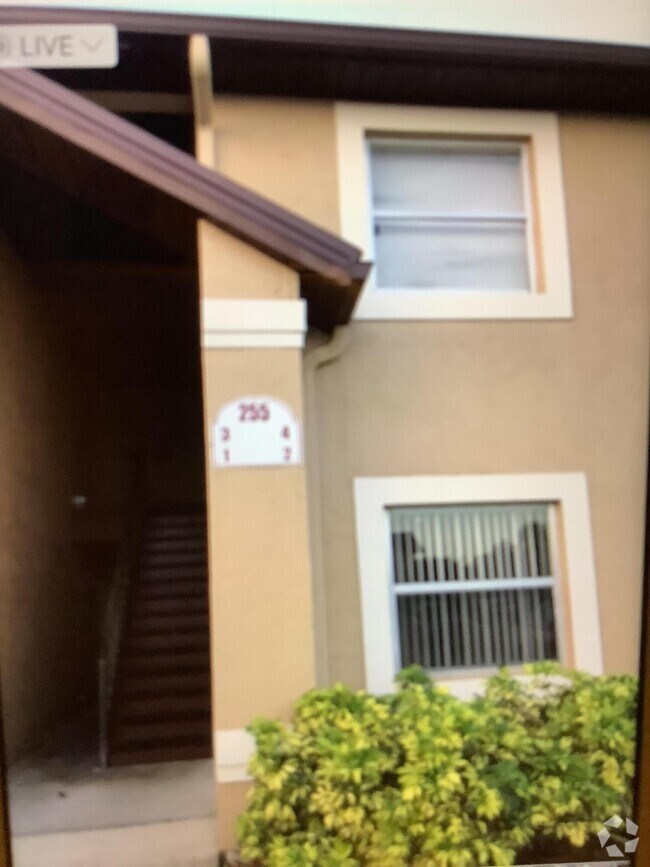 The Villas at Indian River Apartments for Rent with a Yard Merritt