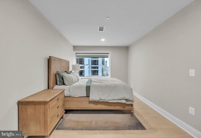 Foto del edificio - 1801 Market St