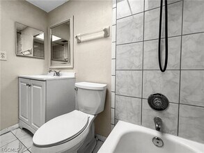 Building Photo - 2239 Iris Way