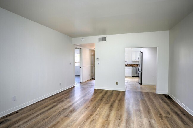 Foto del edificio - 7395 Freeman Pl