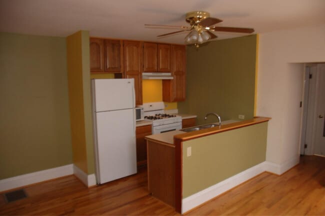 Photo - 3 W Hollister St Apartment