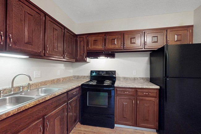 Building Photo - Fontenelle Hills