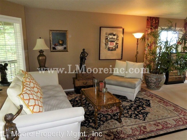 Building Photo - 15925 SW Highpoint Dr