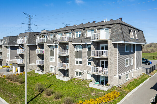 Building Photo - Whispering Winds Apartments