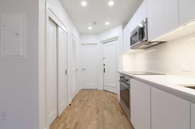 Photo du bâtiment - 2050 Av. Claremont