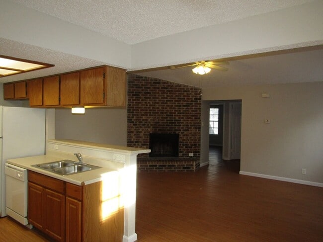 Building Photo - 9309 Kempler Dr