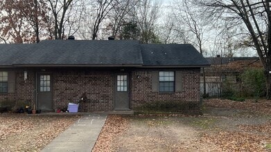 Building Photo - 504 E G St