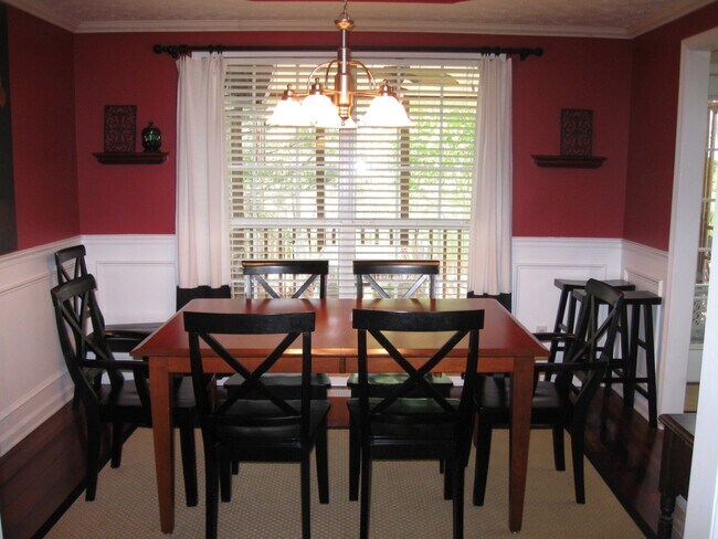 Photo - Beautiful Home near Northshore and Morrell