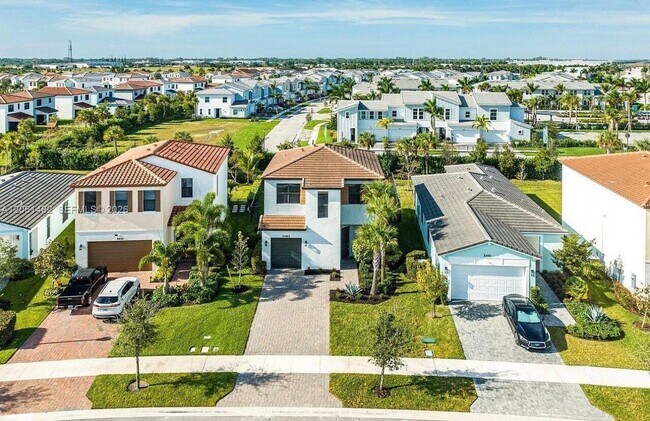 Foto del edificio - 5485 Starfish Rd