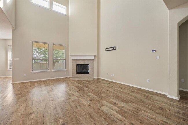 Building Photo - 105 Peggy Dr