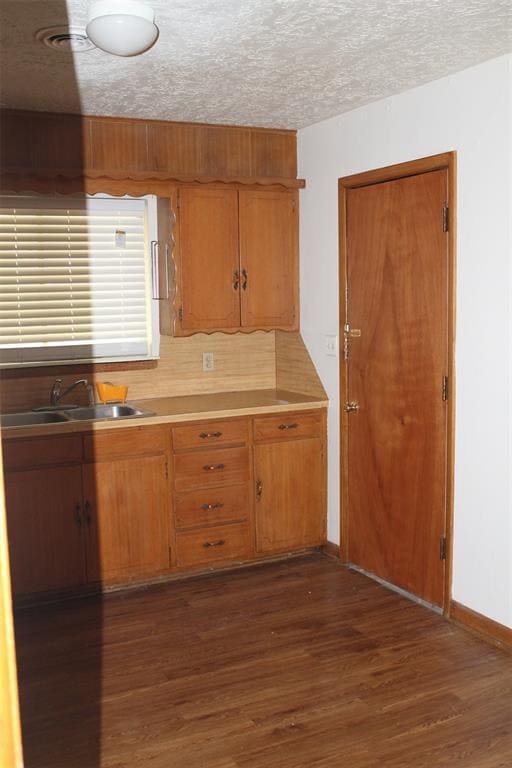 Building Photo - 1324 Denison Dr