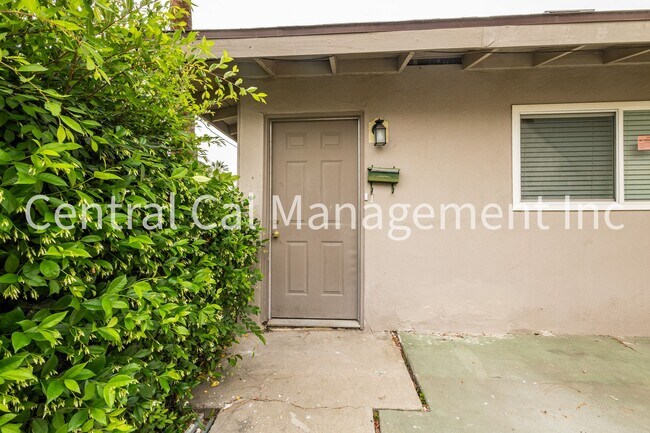 Foto del edificio - 2000-2004 Bank St