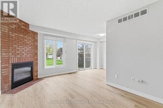 Building Photo - 302 College Ave W
