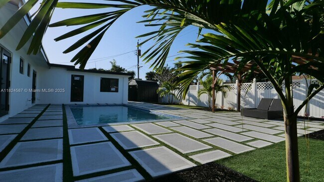 Foto del edificio - 3609 SW 23rd St