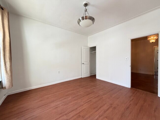 Foto del edificio - 2566 46th St