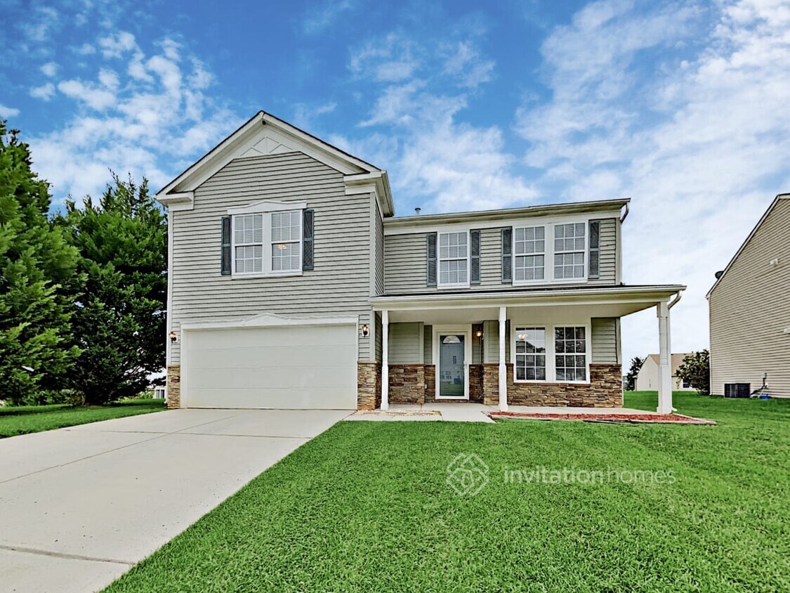 Primary Photo - 105 McGarty Pl