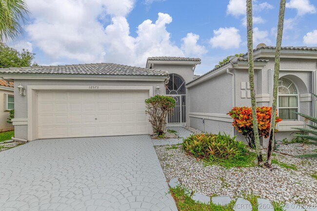 Foto del edificio - 12573 Coral Lakes Dr