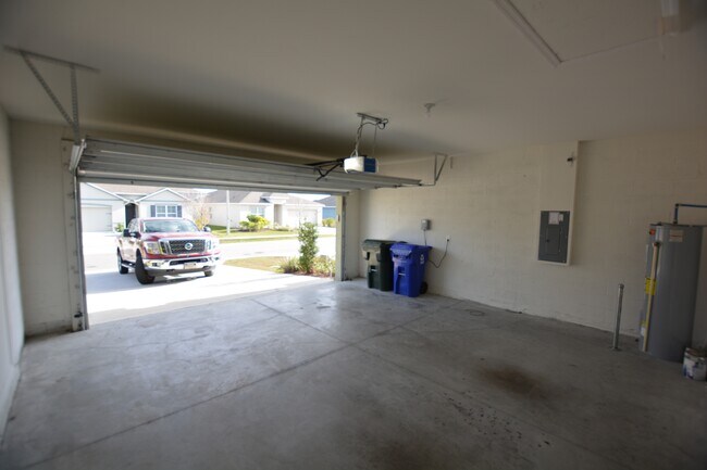 Building Photo - 5777 Arlington River Dr.