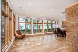 Building Photo - 811 E 23rd St