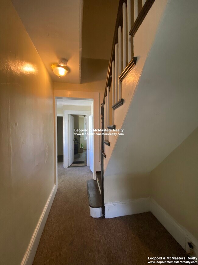 Building Photo - 22 Greylock Rd