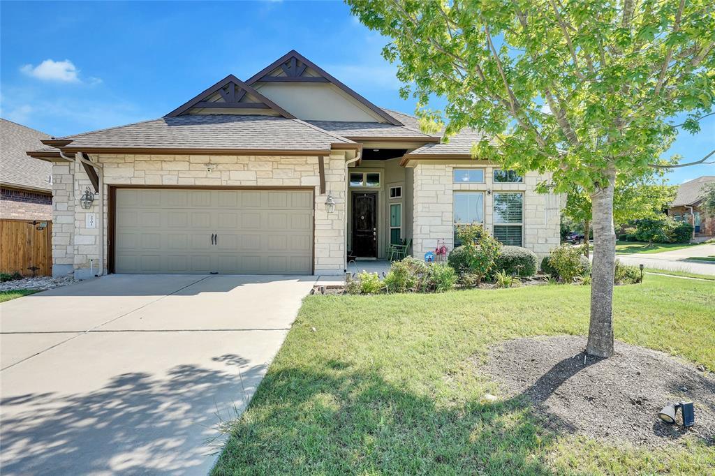 Foto principal - 2701 Madelena Ct