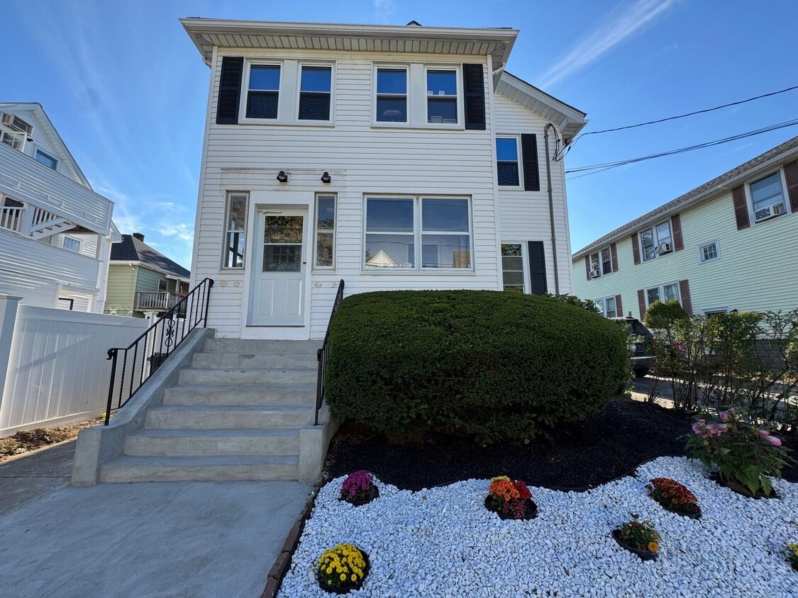 Foto principal - 324 Arlington St