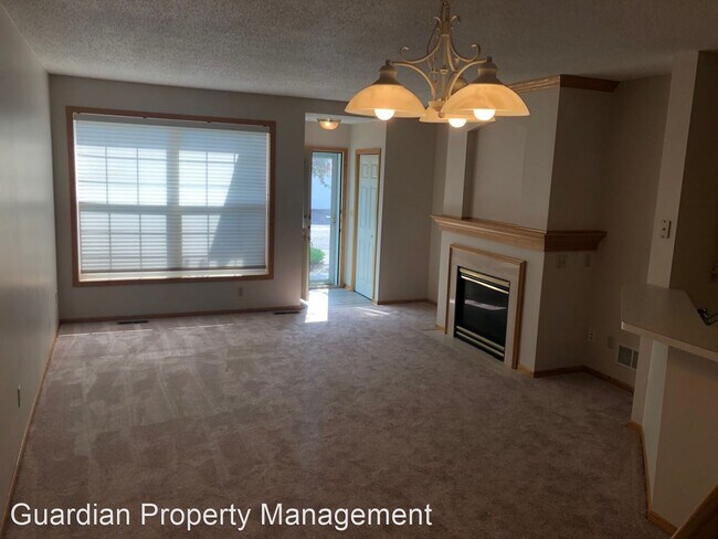 Building Photo - 2 br, 1.5 bath House - 1875 Bluestem Lane