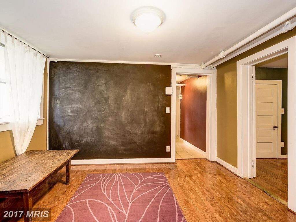 Sala de estar - 7716 Carroll Ave