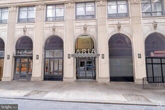 Building Photo - 1425 Locust St