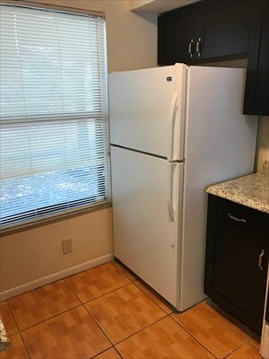 Foto del edificio - 206 Lake Pointe Dr