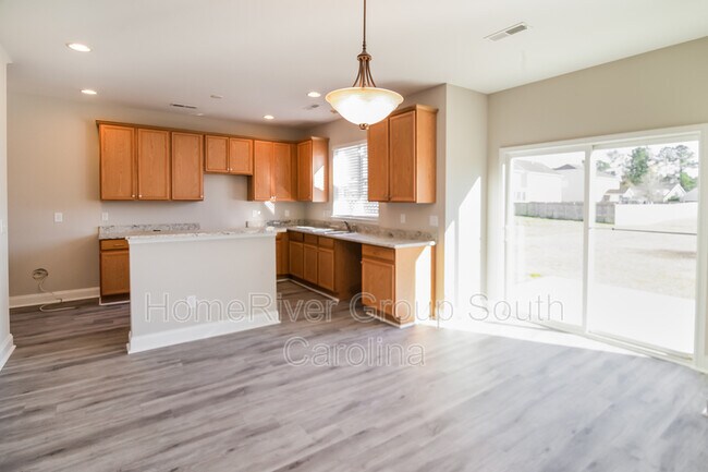 Foto del edificio - 247 Woodbrook Way