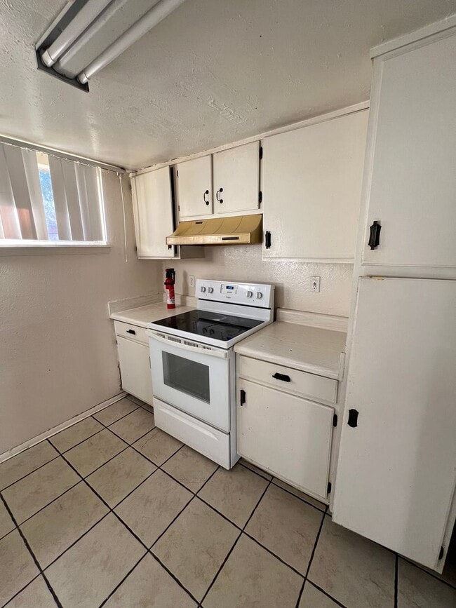 Building Photo - Charming 2-Bedroom, 2-Bathroom Condo — Prime Orlando Location!