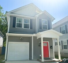 Building Photo - 664 Greenbriar Ave