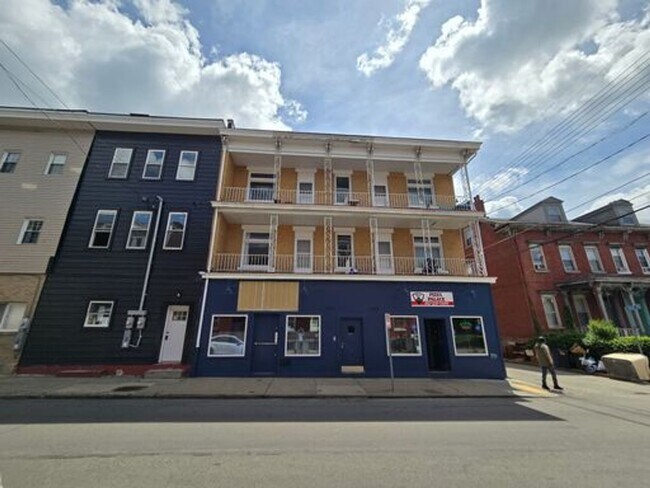 Photo - 1535 Lowrie Street Apartment