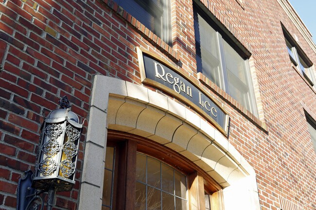 Foto del edificio - Regan Lee Apartments
