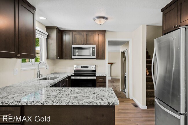 Foto del edificio - 3 br, 2 bath House - 705 East Huffaker Lane