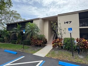 Building Photo - 147 Deer Creek Blvd